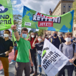 Jugendliche der BUNDjugend Frankfurt auf Klimademo